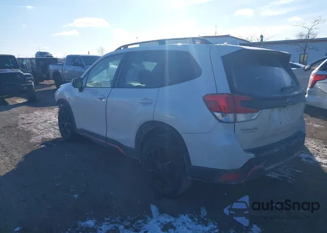 2021 Subaru Forester Sport z USA, uszkodzony, nr VIN JF2SKARC3MH560089